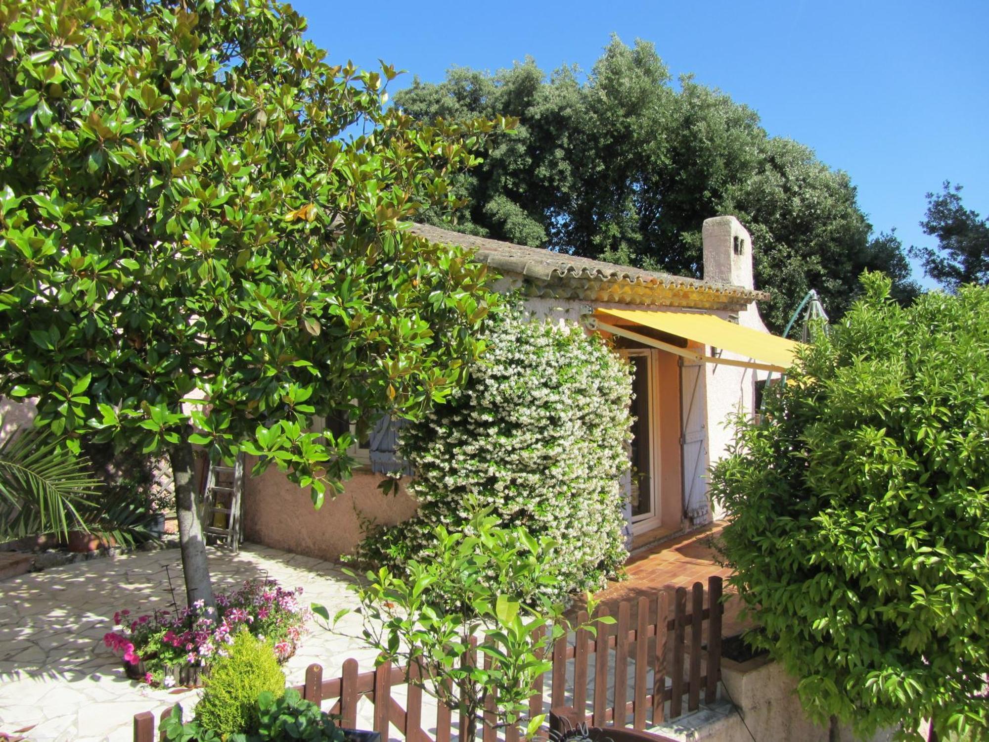 Studio Chez Charles Et Marie, Independant De La Maison, Acces Piscine, Tres Calme, Roquefort-les-Pins Exterior foto