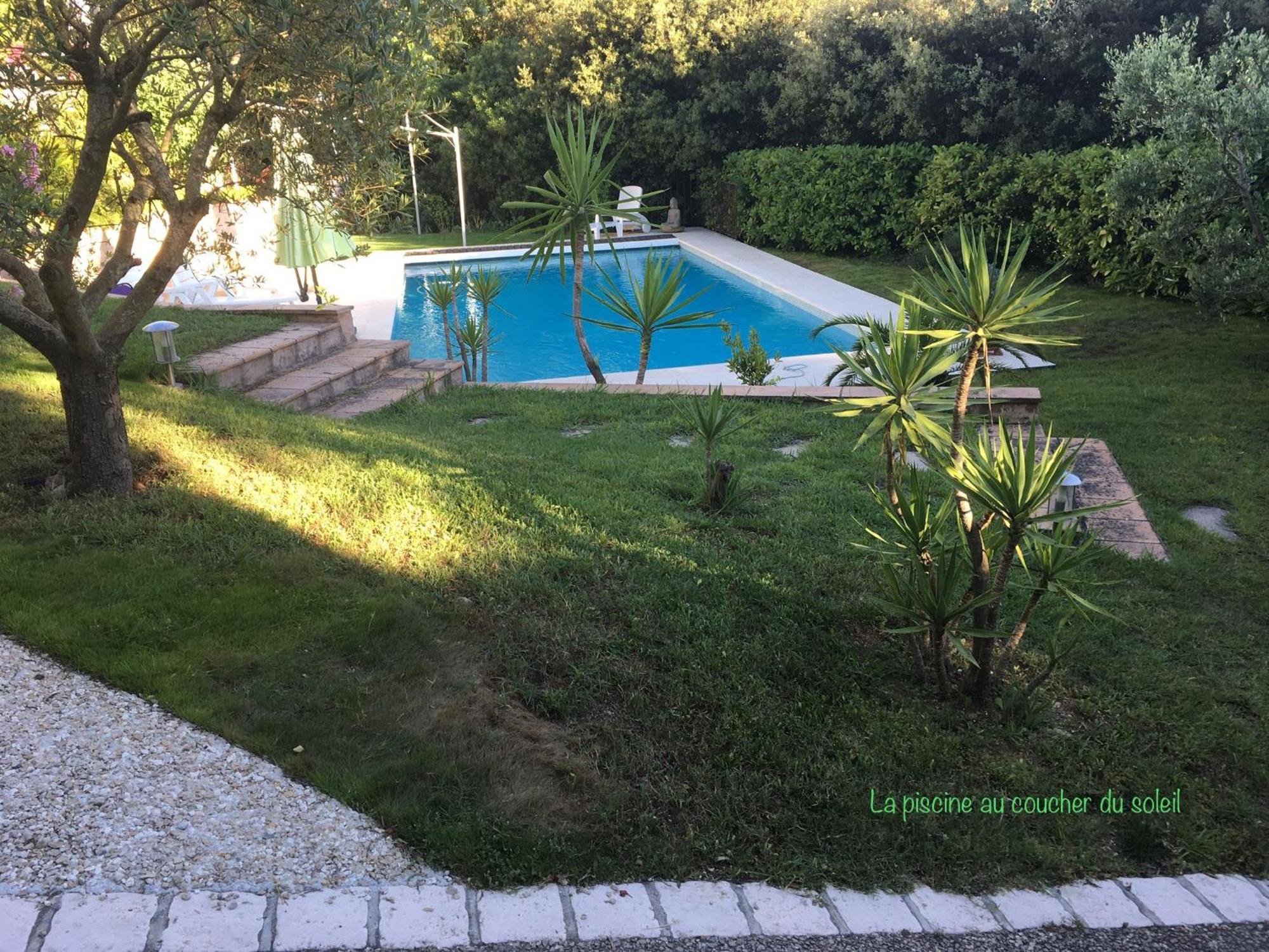 Studio Chez Charles Et Marie, Independant De La Maison, Acces Piscine, Tres Calme, Roquefort-les-Pins Exterior foto